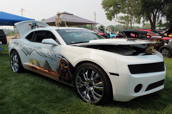 DeDe's Car Show